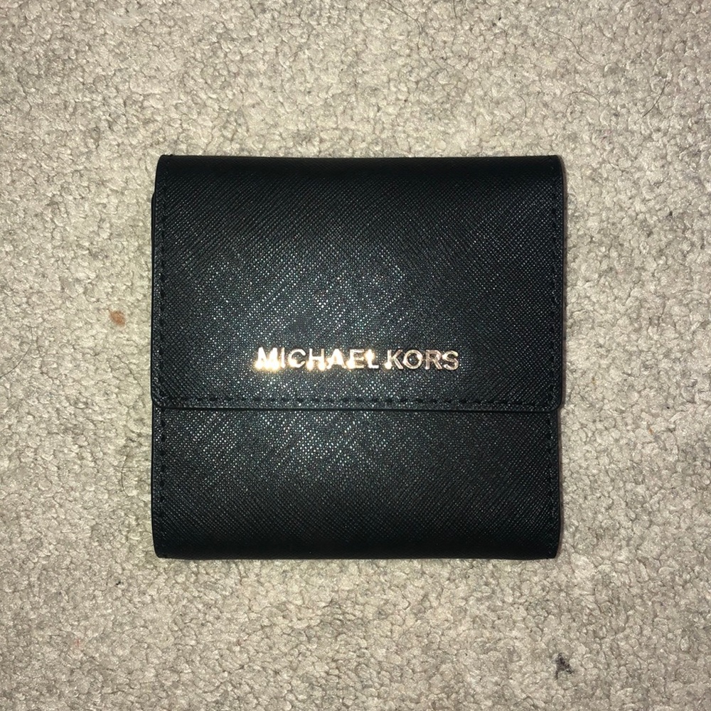 MK Carryall Leather Case